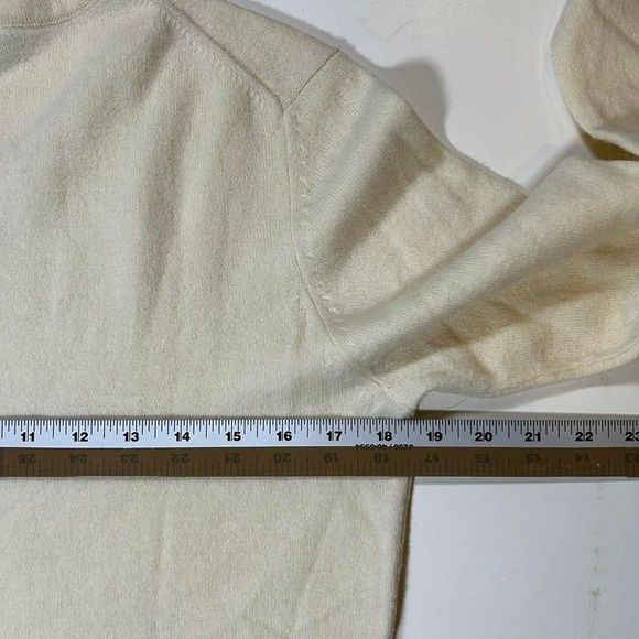 NWT Gap Lambs Wool Crew Neck Sweater Women's Large - Picture 7 of 8